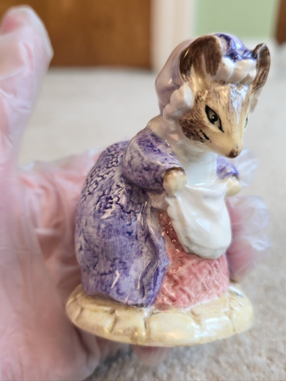 Royal Albert Beatrix Potter Lady Mouse Made a Curtsy Figurine MINT